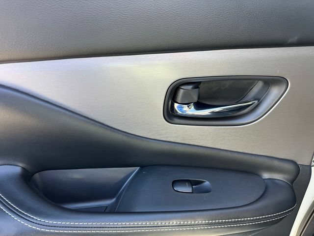 Used 2023 Nissan Murano SV AWD/4WD image 14