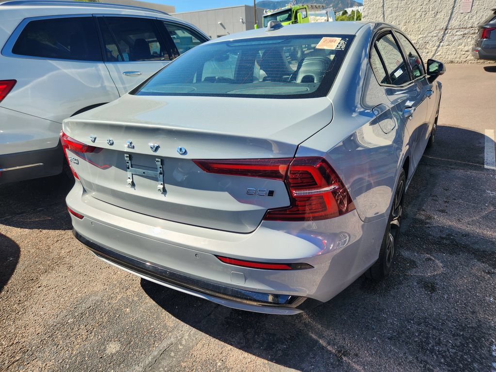 Used 2024 Volvo S60 B5 Plus AWD/4WD image 9