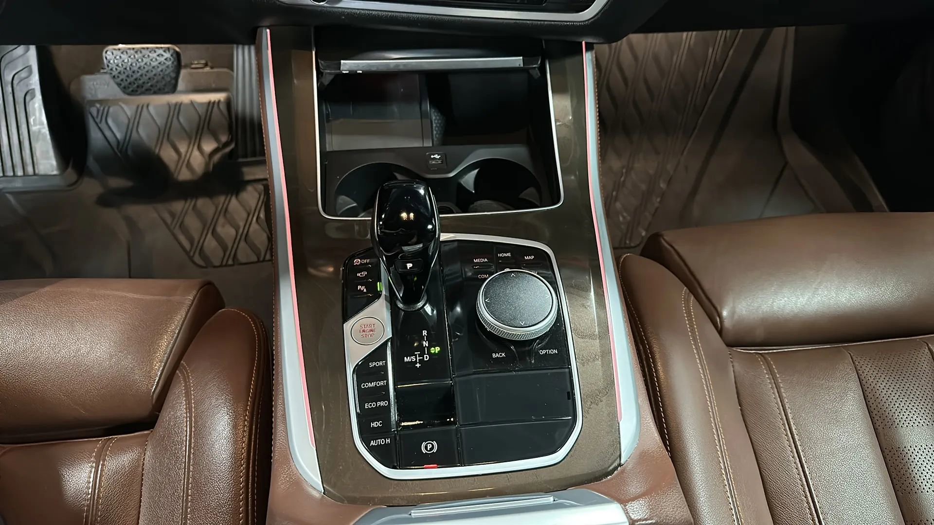 Used 2022 BMW X5 xDrive40i w/ Premium Package image 27