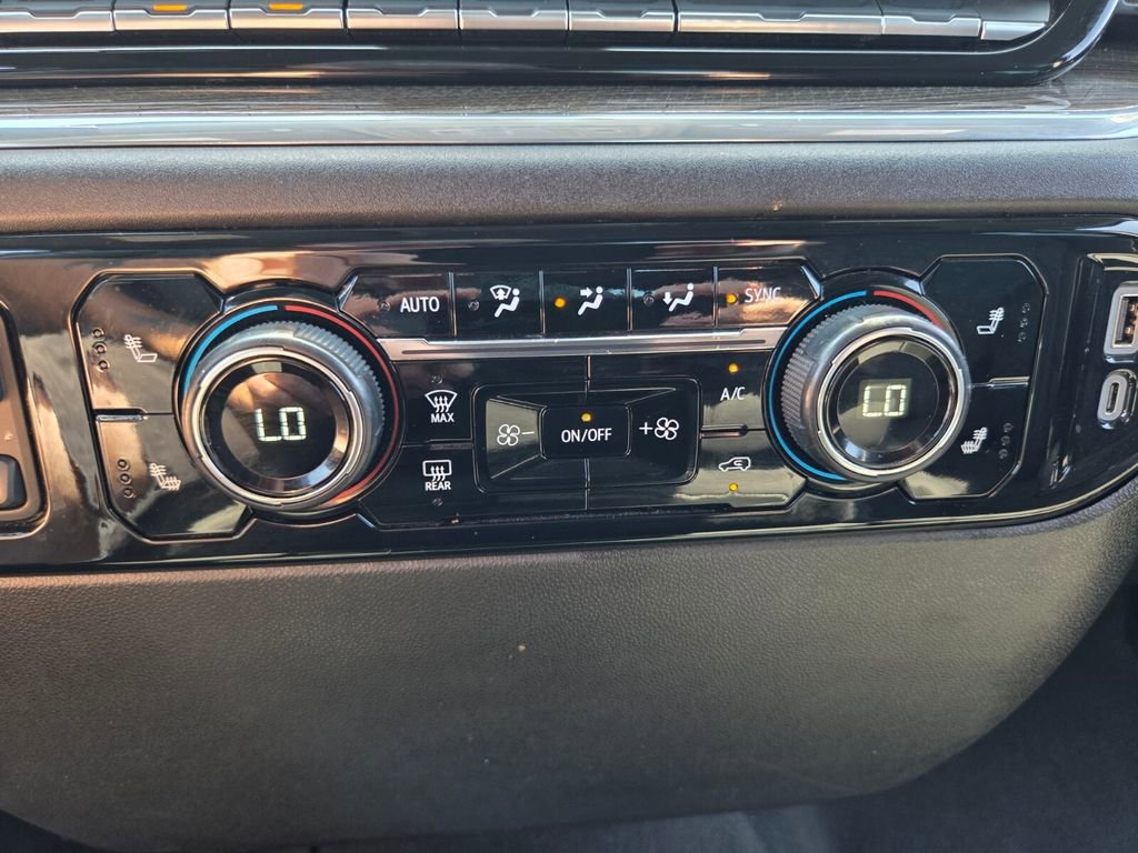 Used 2025 Chevrolet Silverado 1500 LT RWD image 25