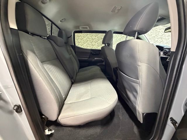 Used 2021 Toyota Tacoma SR5 RWD image 10