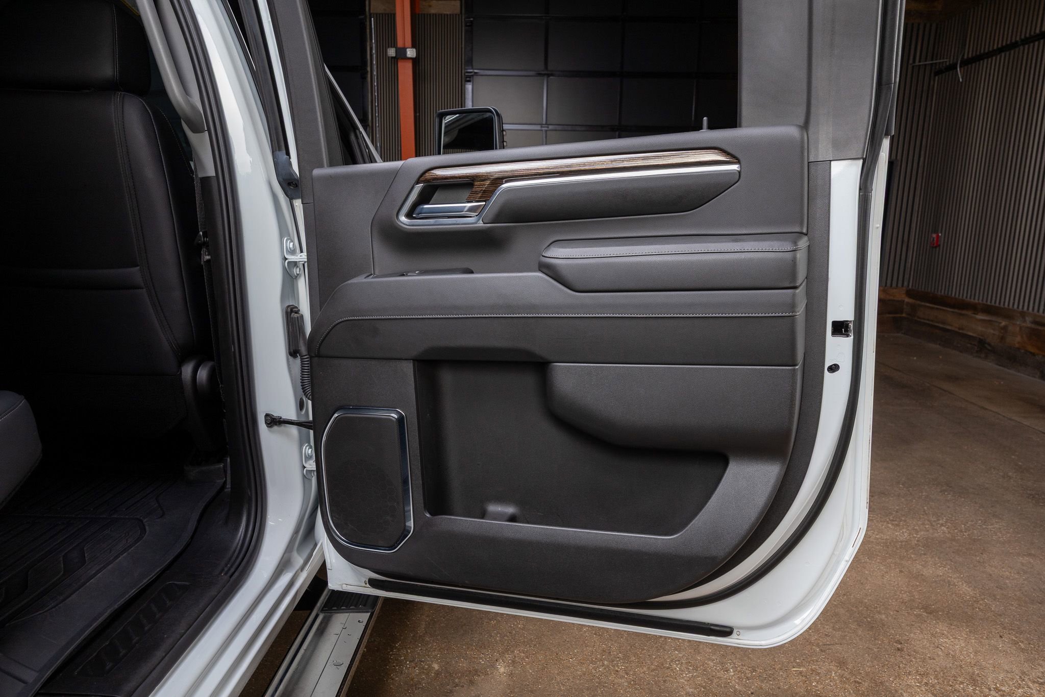 Used 2024 GMC Sierra 3500 SLE w/ SLE Value Package image 38