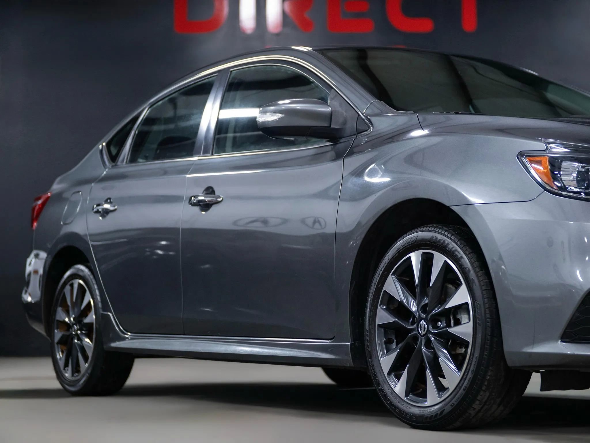 Used 2019 Nissan Sentra SR FWD image 3