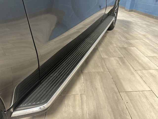 Used 2021 Ford Expedition XLT image 40