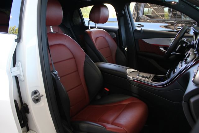 Used 2021 Mercedes-Benz GLC 300 4MATIC Coupe image 27