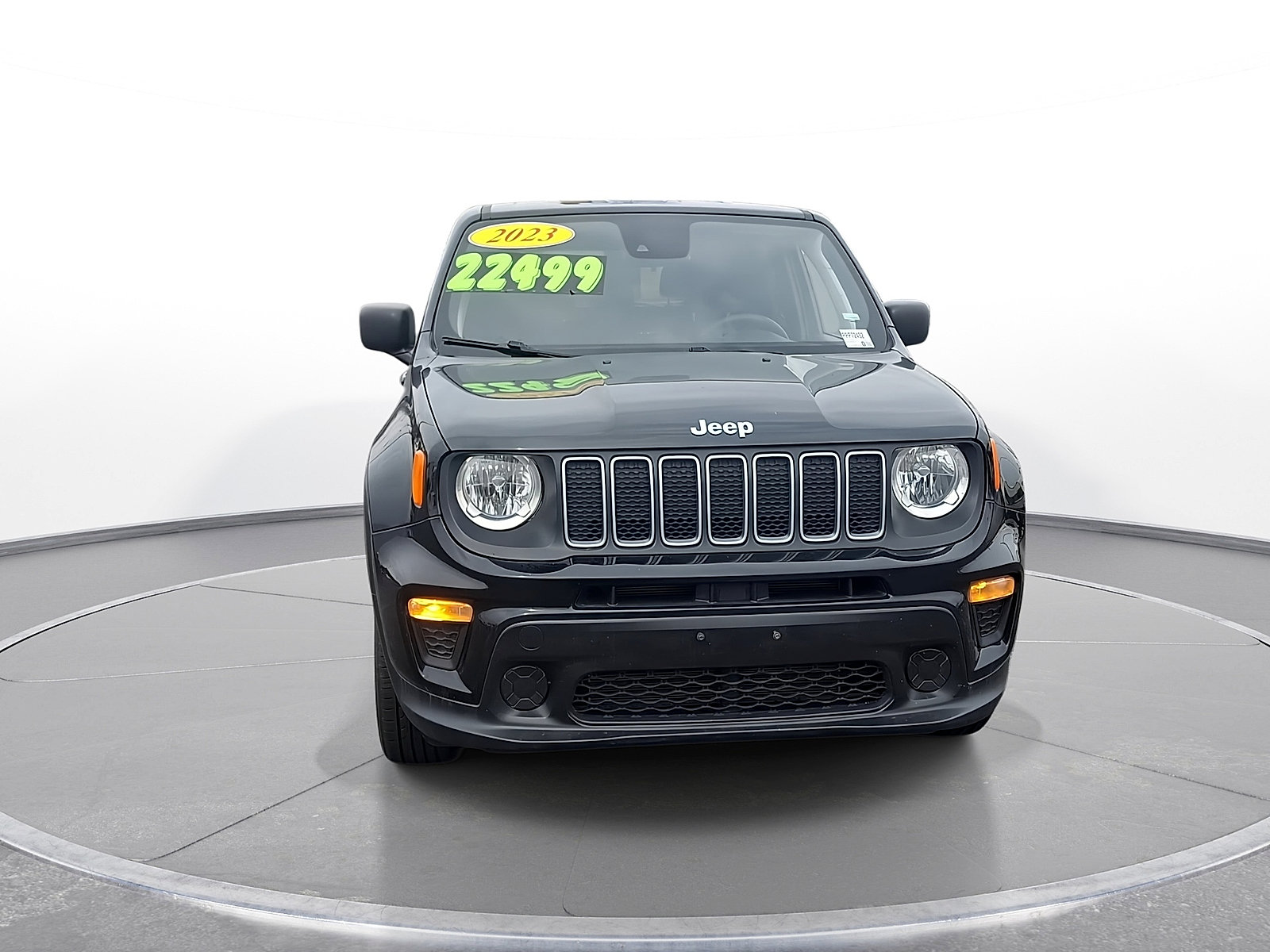 Used 2023 Jeep Renegade Latitude AWD/4WD image 3