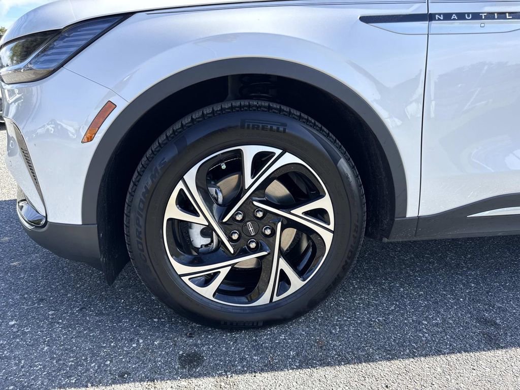 New 2026 Lincoln Nautilus Premier w/ Equipment Group 102A image 10