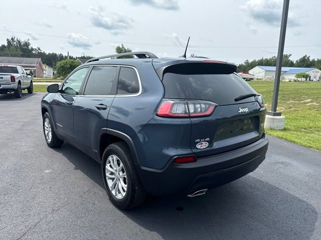 Used 2022 Jeep Cherokee Latitude AWD/4WD image 3