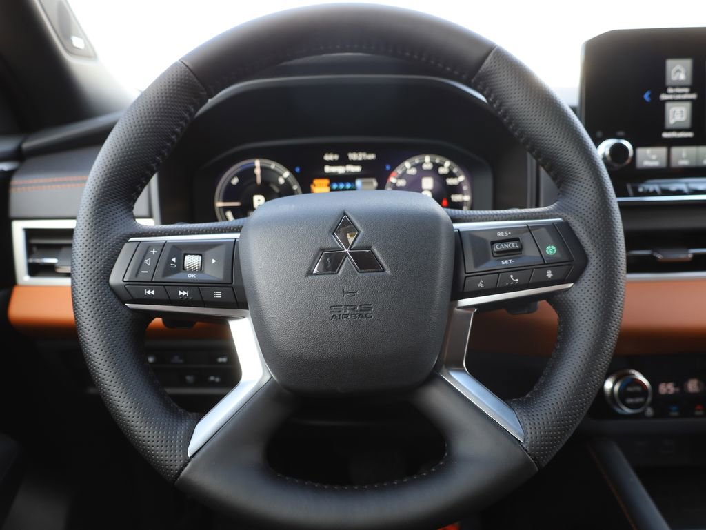 New 2025 Mitsubishi Outlander SEL image 54