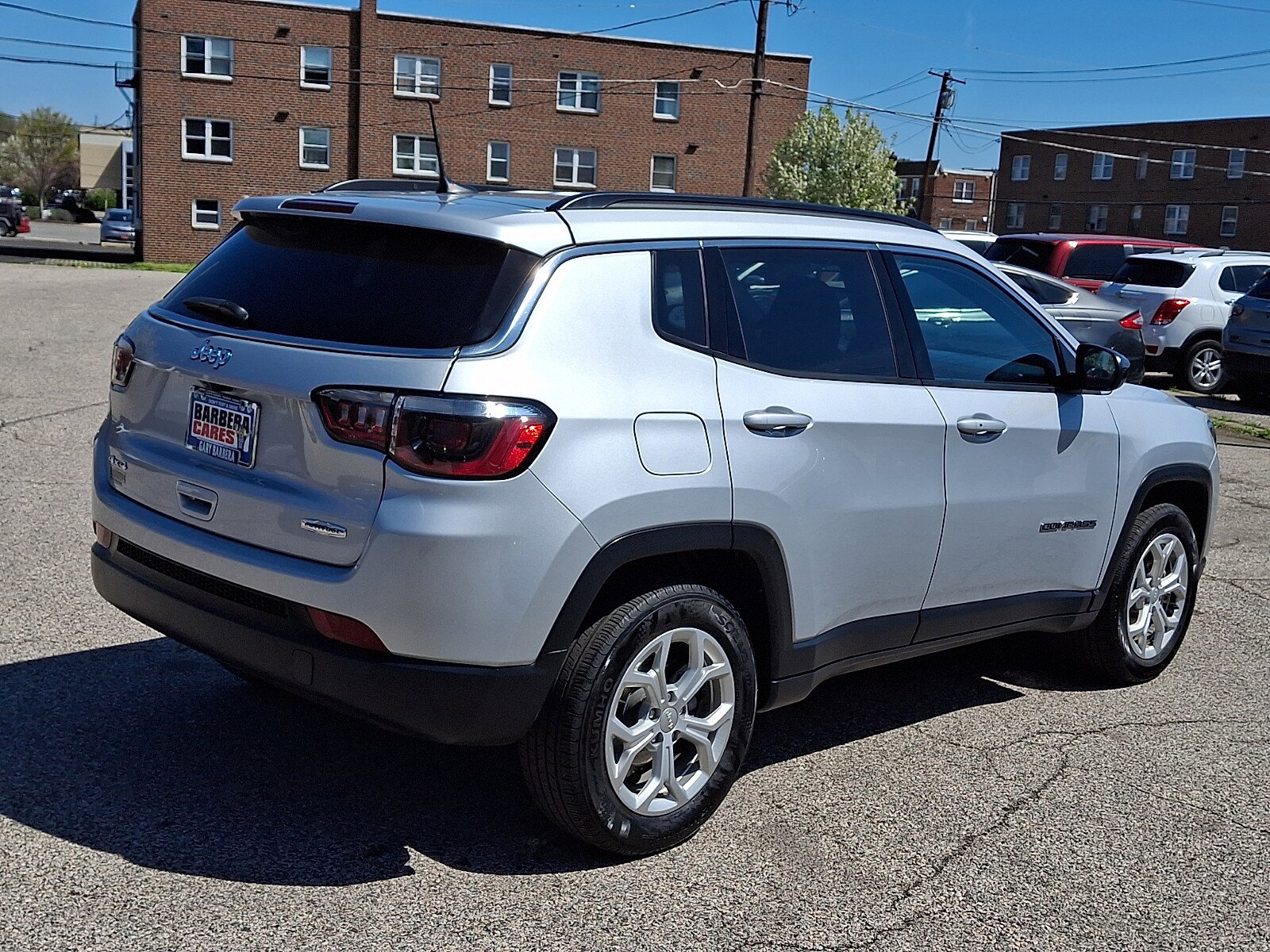 Used 2024 Jeep Compass Latitude image 6