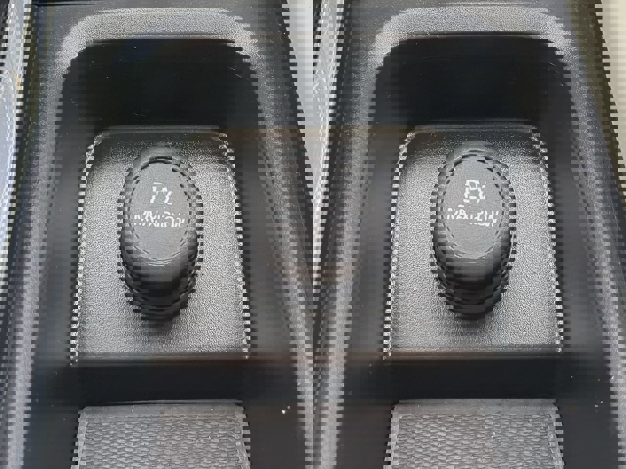 Used 2018 Volvo S90 T5 Momentum w/ Convenience Package image 20