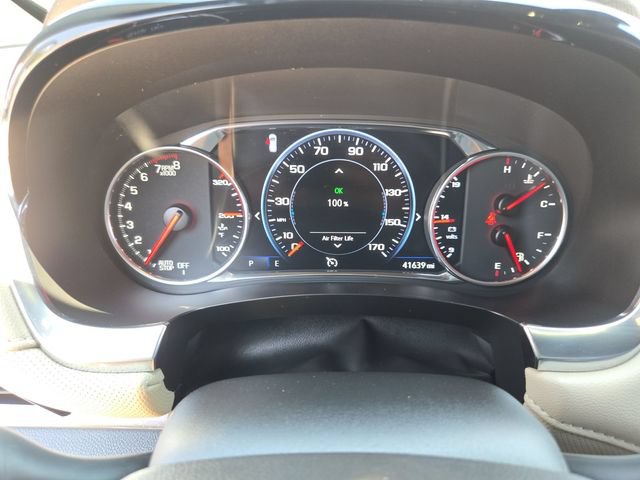 Used 2023 Chevrolet Traverse Premier FWD image 12