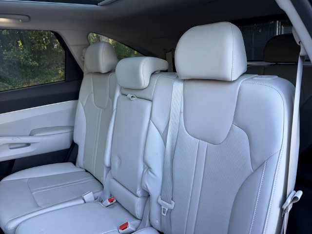 Certified 2023 Kia Sorento S w/ Panoramic Sunroof Package FWD image 26