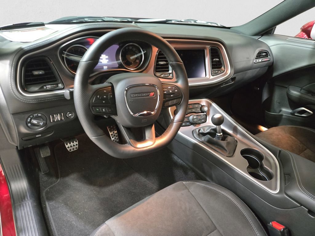 Used 2022 Dodge Challenger R/T Scat Pack w/ Dynamics Package image 12
