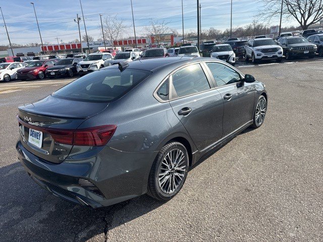 Used 2023 Kia Forte GT-Line image 5