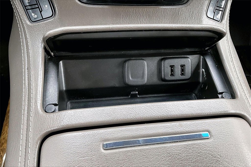 Used 2017 GMC Yukon Denali w/ Open Road Package image 16