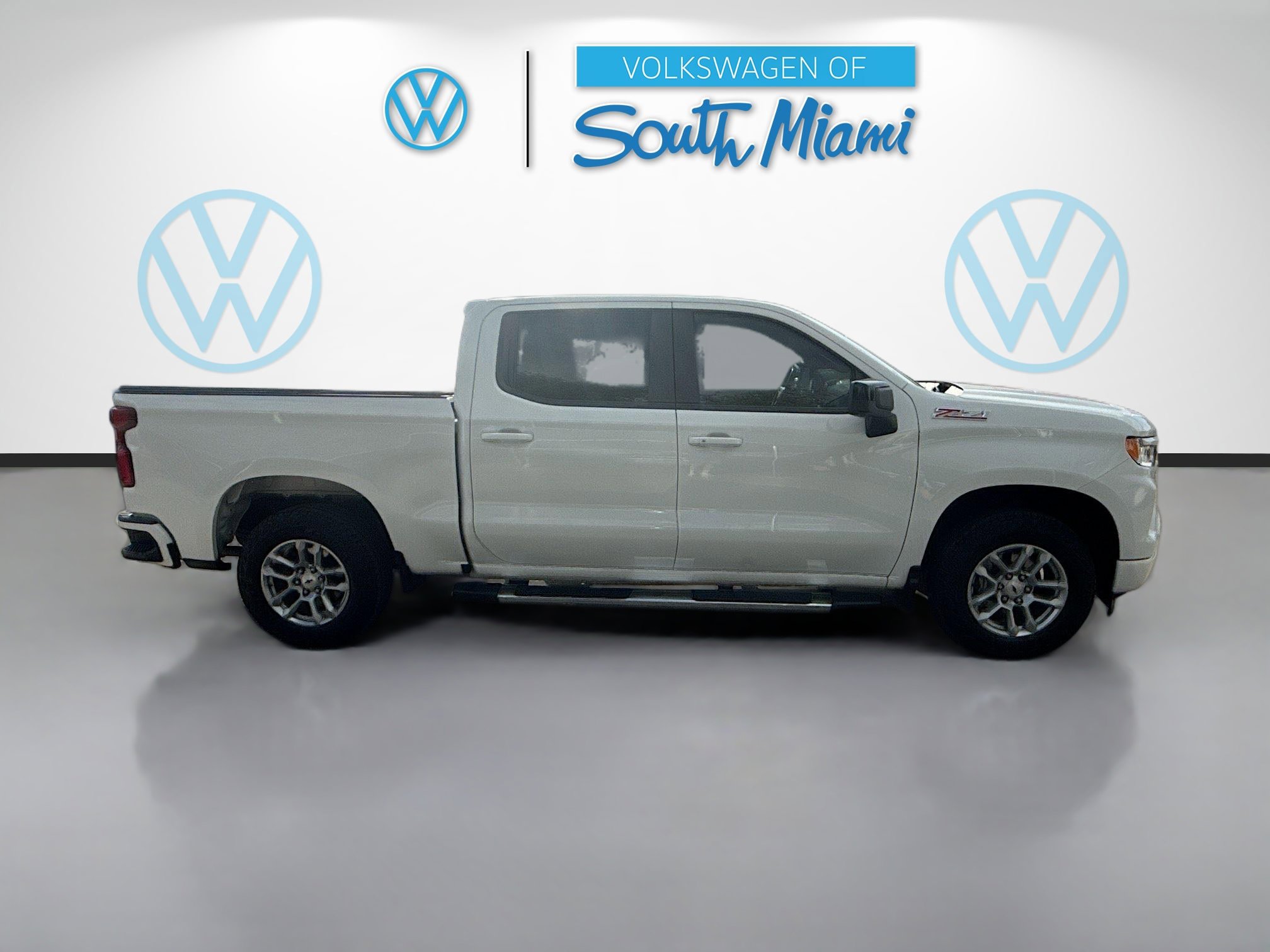 Used 2023 Chevrolet Silverado 1500 RST w/ Z71 Off-Road Package image 8