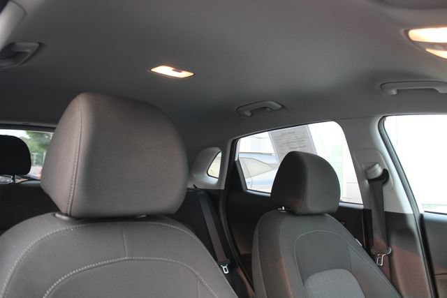 Used 2023 Hyundai Kona SEL w/ Cargo Package AWD/4WD image 30