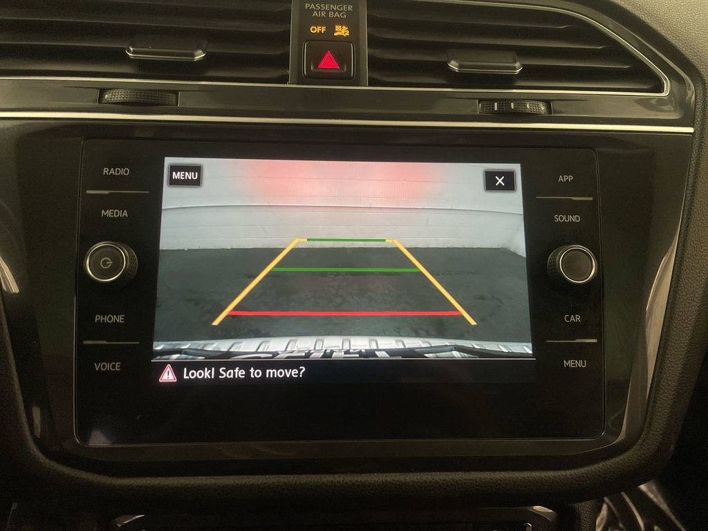 Used 2019 Volkswagen Tiguan SE w/ Panoramic Sunroof Package AWD/4WD image 8