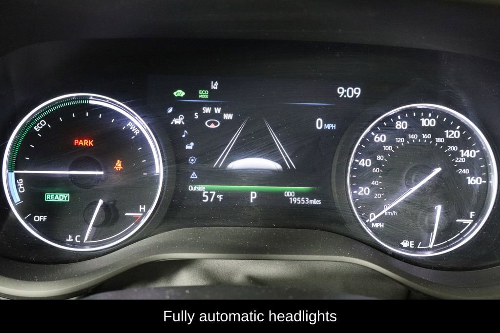 Used 2024 Toyota Sienna Platinum image 11