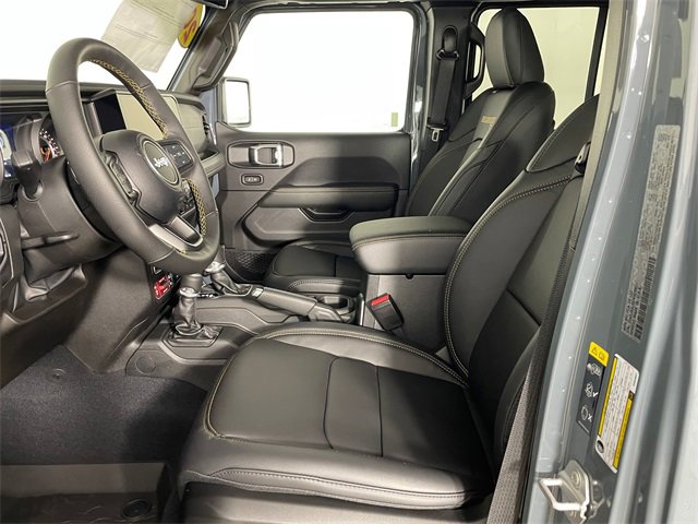 New 2025 Jeep Wrangler Unlimited Rubicon 392 image 2