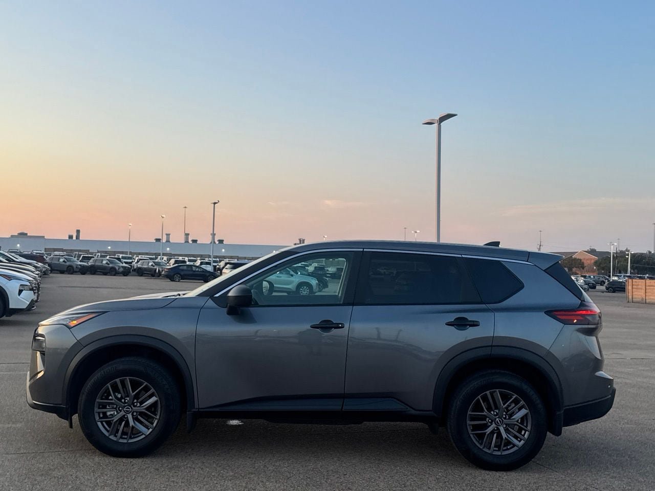Certified 2024 Nissan Rogue S FWD image 15