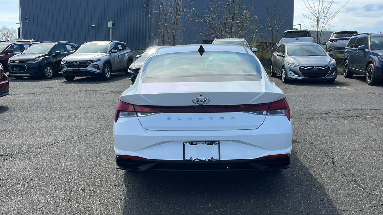 Used 2023 Hyundai Elantra SEL FWD image 5