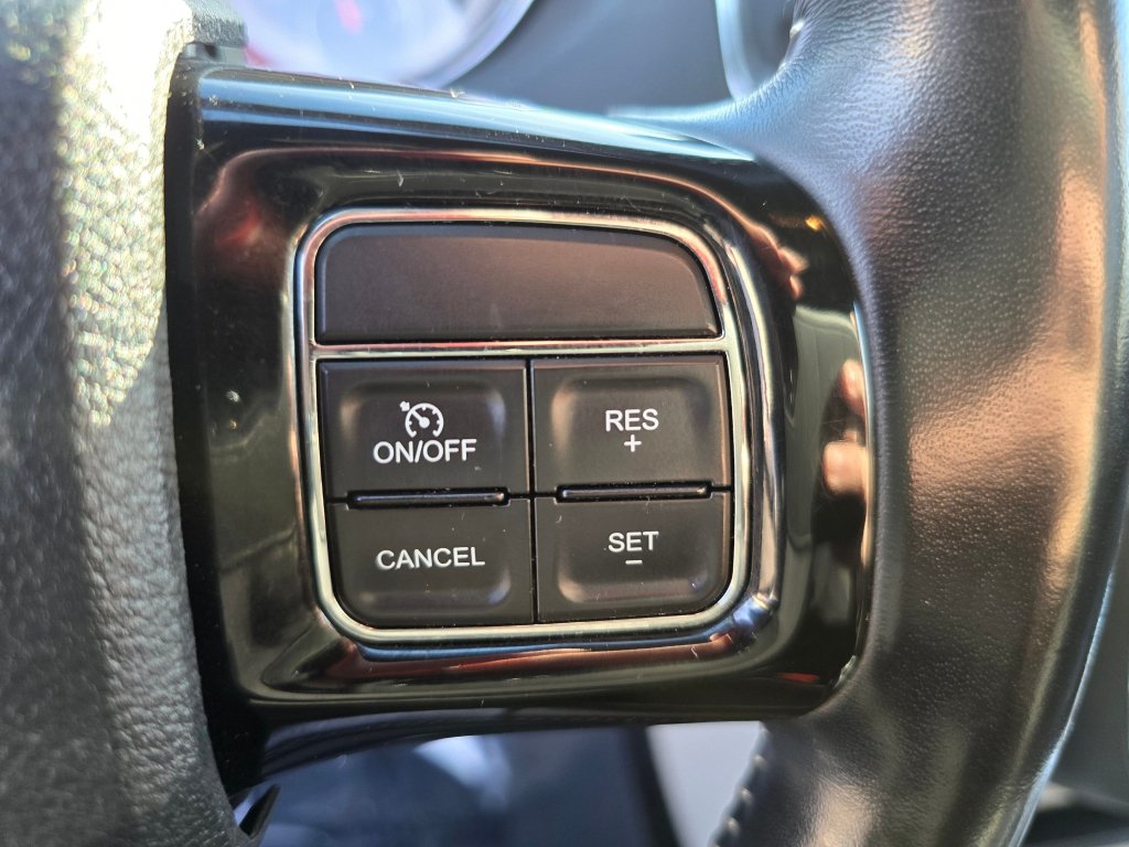 Used 2020 Dodge Grand Caravan SXT FWD image 6