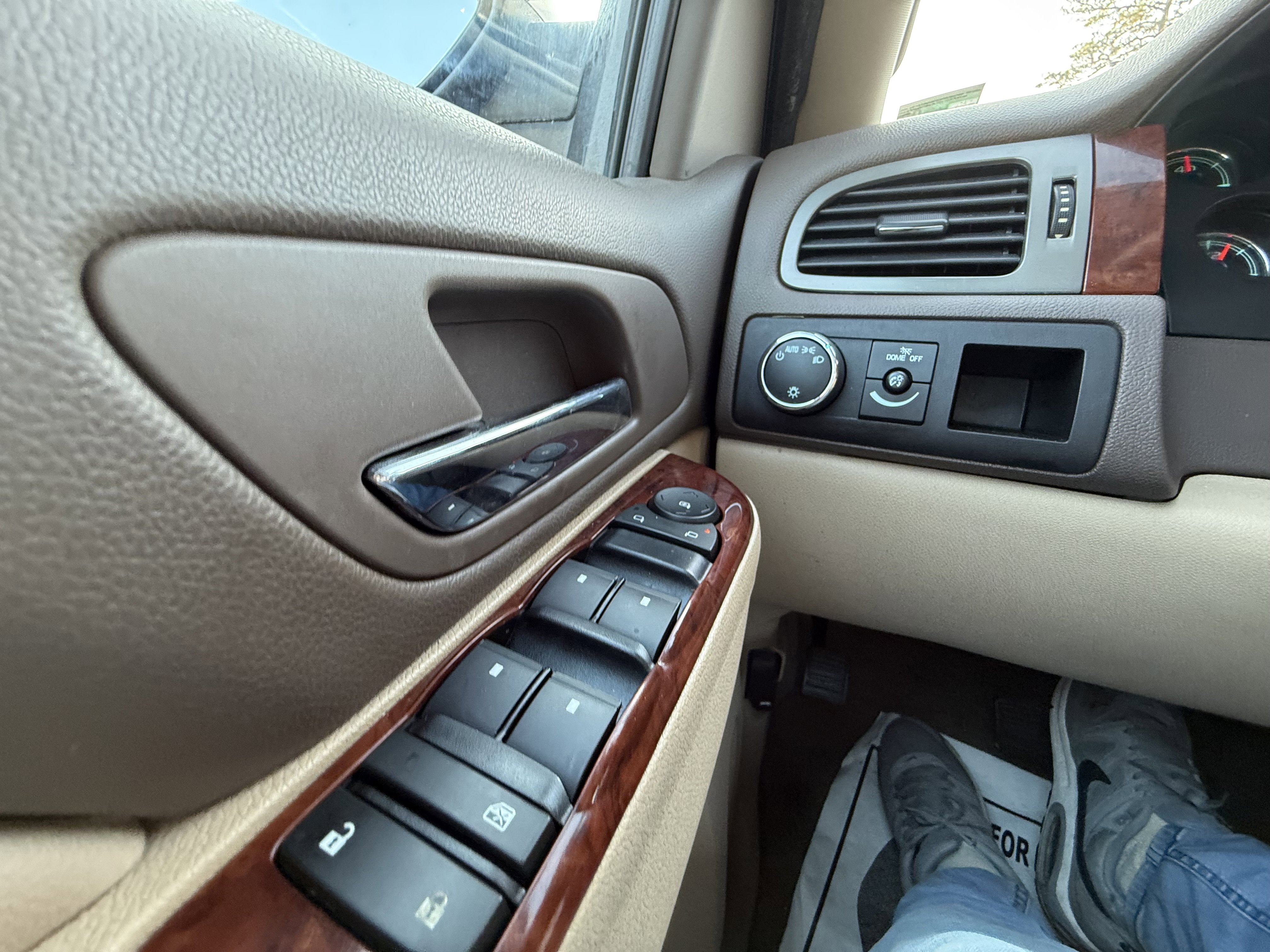 Used 2012 Chevrolet Tahoe LS image 22