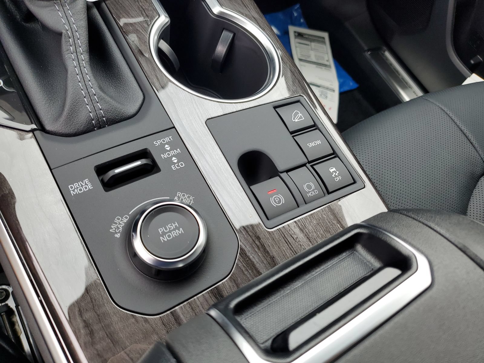 New 2026 Toyota Highlander Platinum AWD/4WD image 23