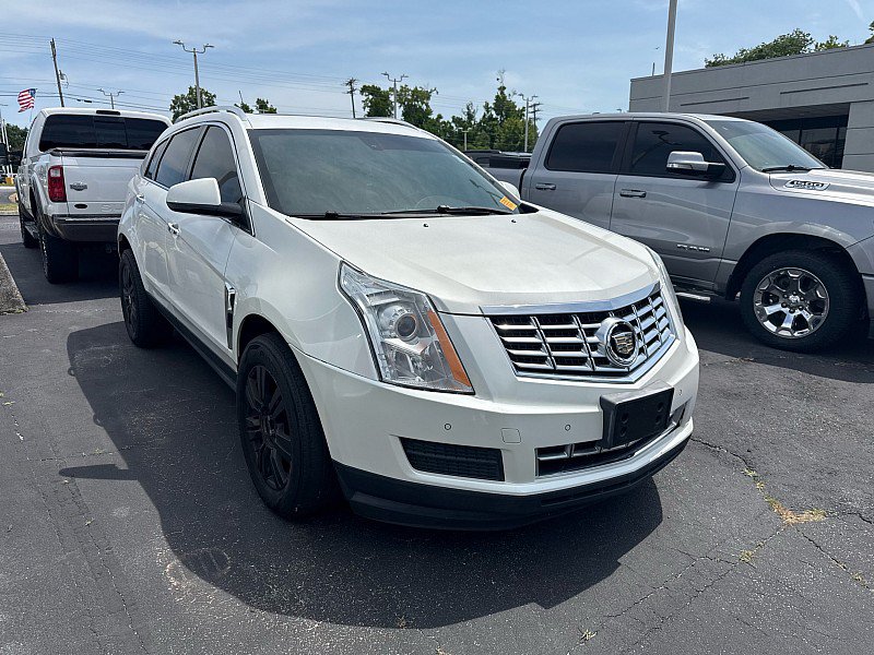Used 2013 Cadillac SRX Luxury FWD image 2