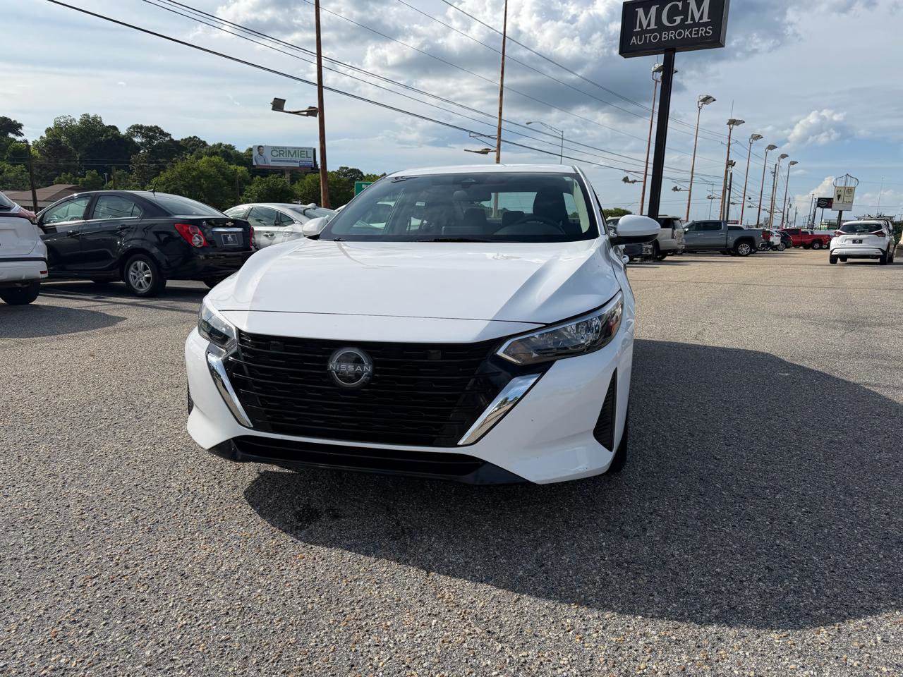 Used 2024 Nissan Sentra SV FWD image 8