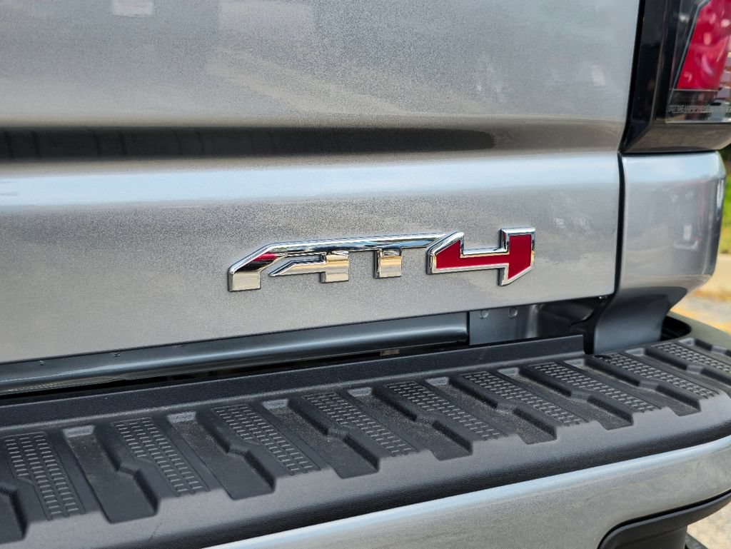 New 2026 GMC Sierra 2500 AT4 w/ AT4 Premium Plus Package AWD/4WD image 33