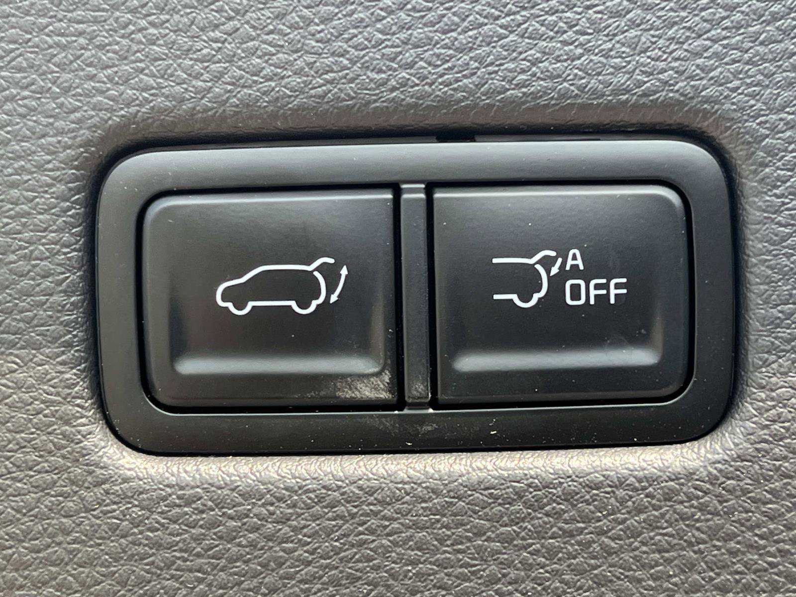 Used 2026 Kia Carnival SX Prestige image 14