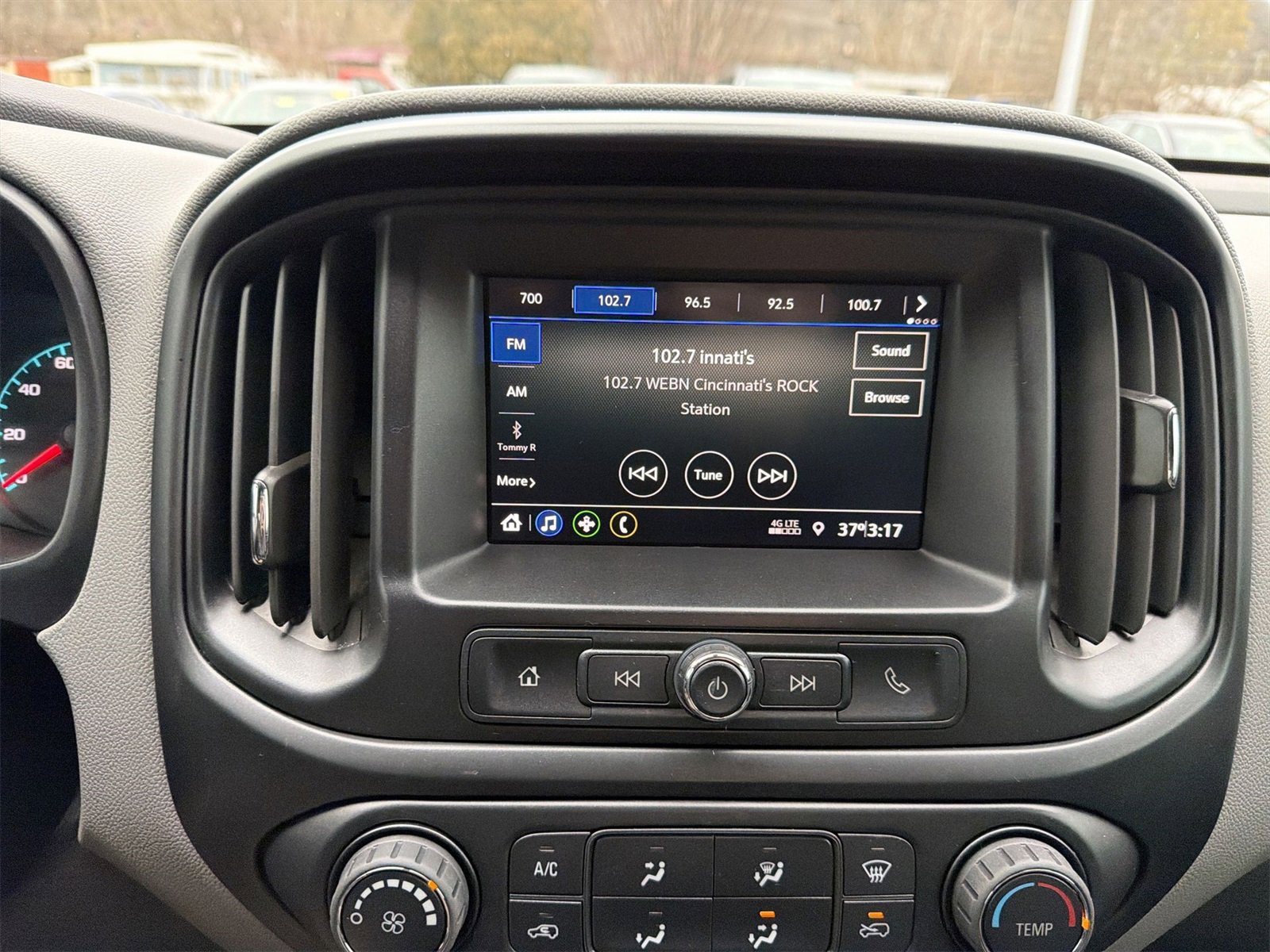 Used 2020 Chevrolet Colorado W/T w/ Custom Special Edition image 13