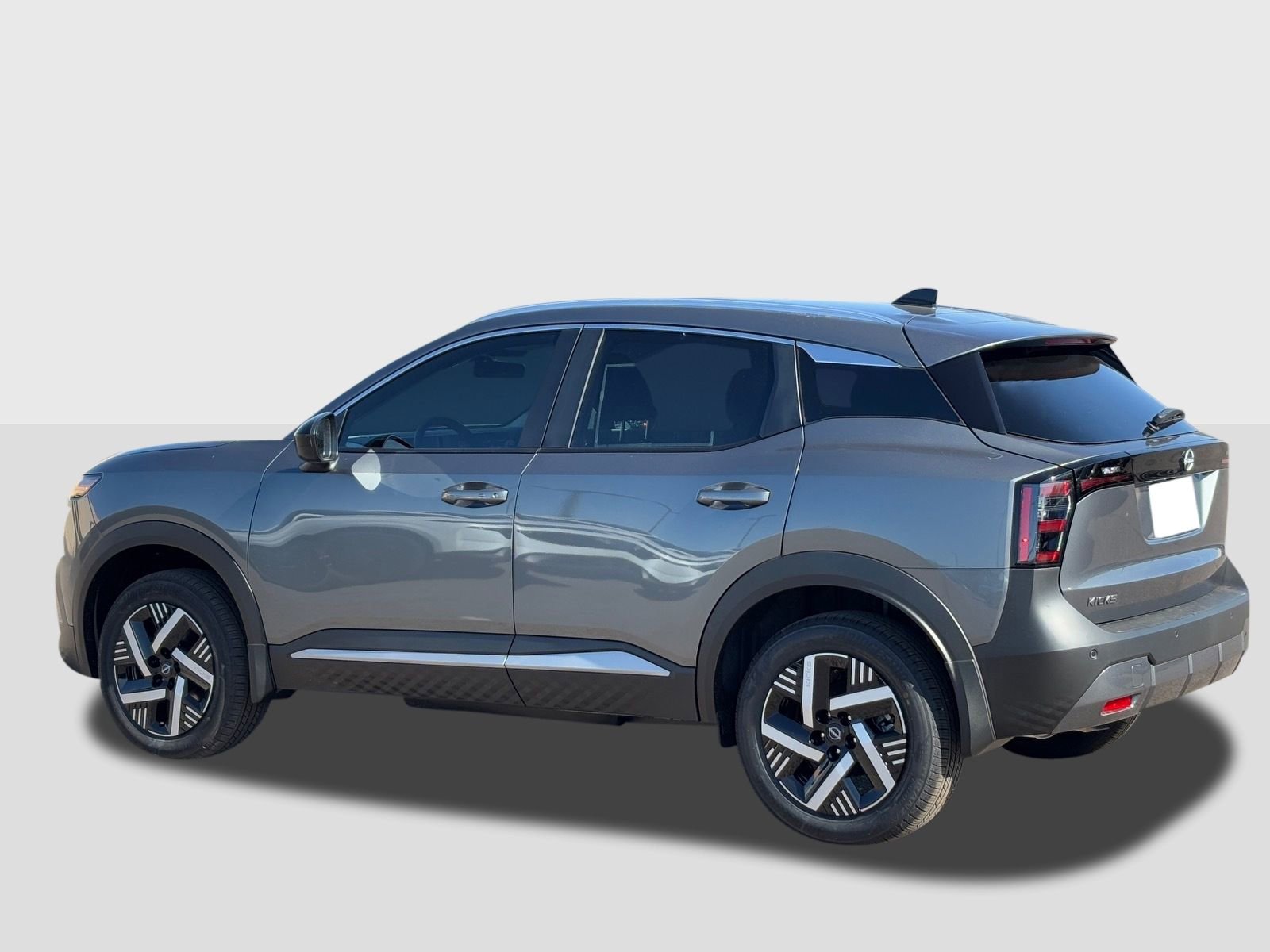 New 2026 Nissan Kicks SV w/ SV Premium Package image 3