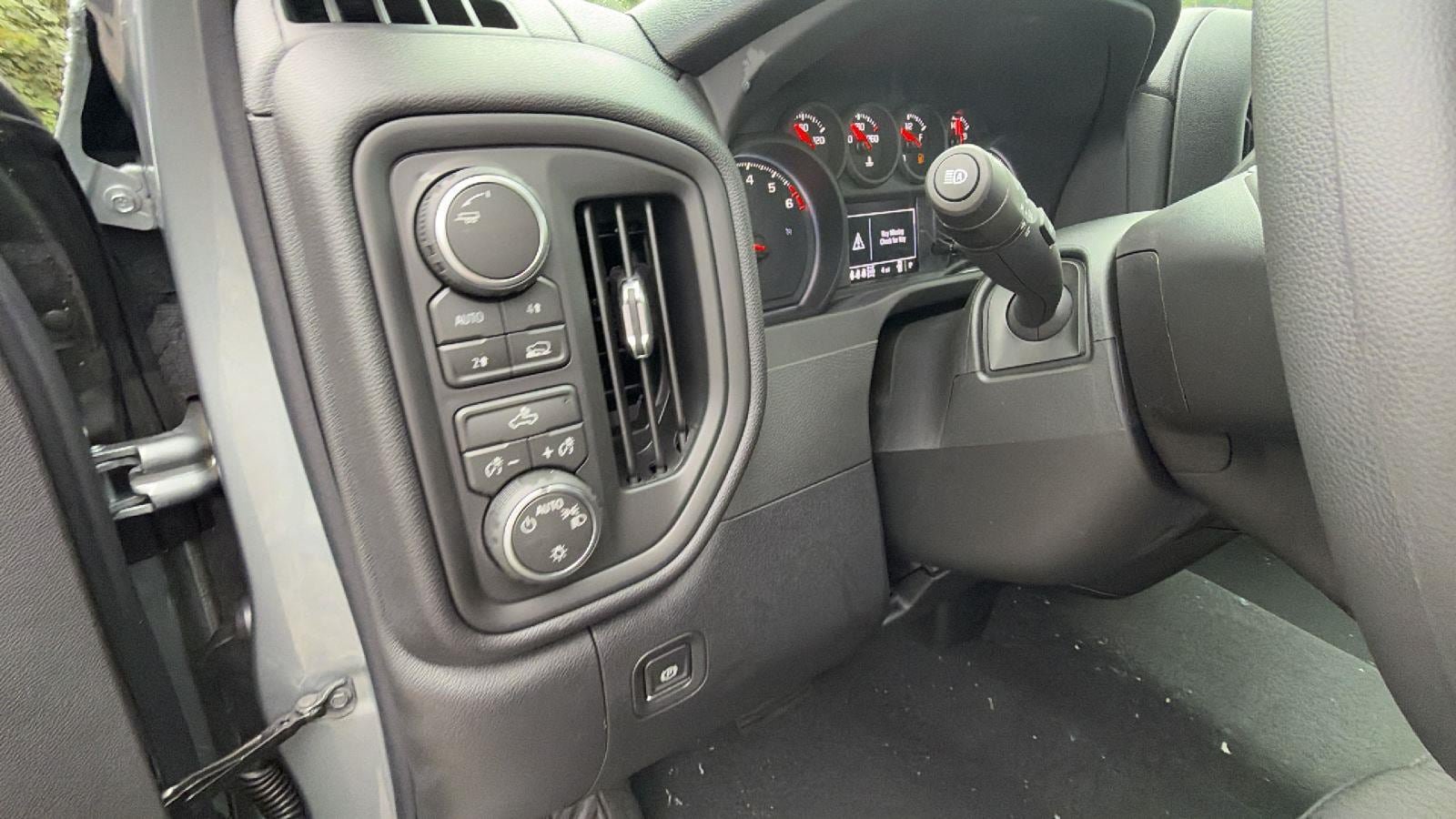 New 2026 Chevrolet Silverado 1500 Custom w/ Turbomax Blackout Package AWD/4WD image 14