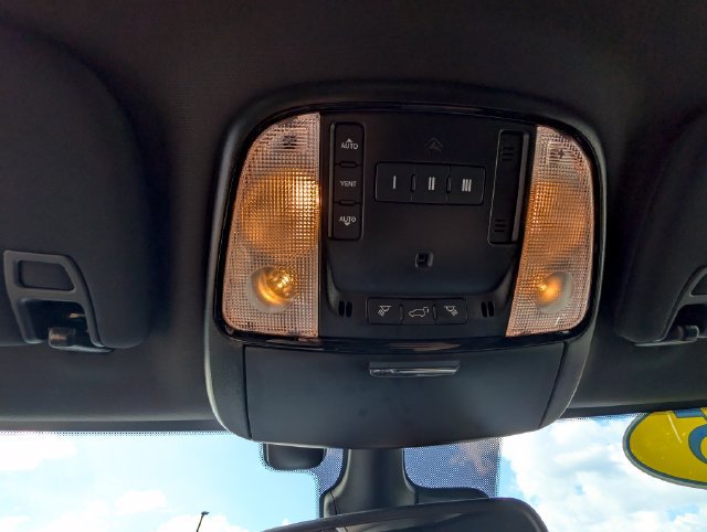 Used 2025 Dodge Durango R/T AWD/4WD image 24