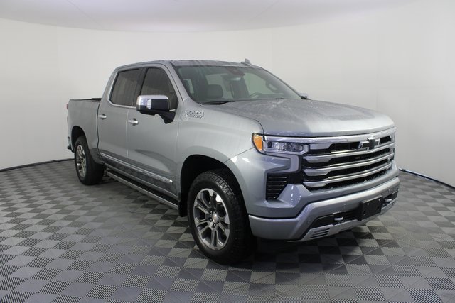 Used 2025 Chevrolet Silverado 1500 High Country w/ Technology Package image 30