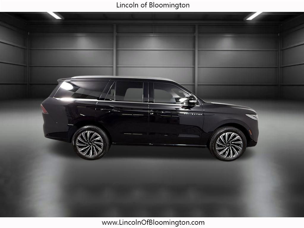 Used 2025 Lincoln Navigator Black Label image 7