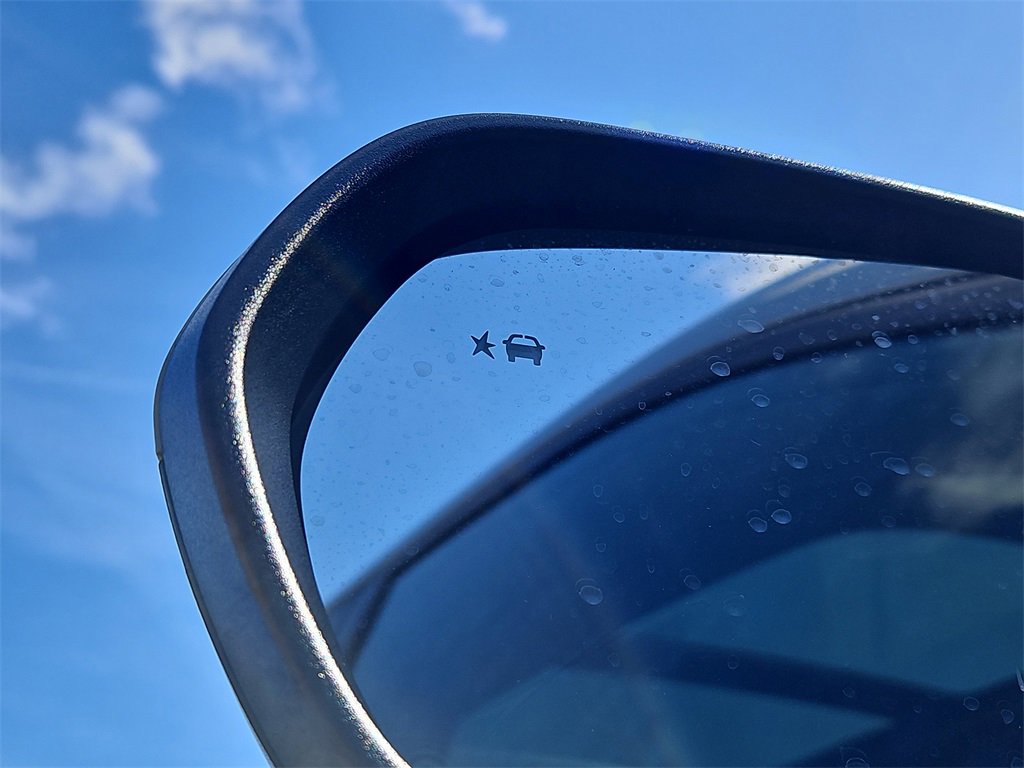 New 2026 Chevrolet Equinox ACTIV w/ LPO, Floor Liner Package image 14