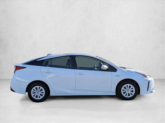 Used 2022 Toyota Prius LE image 4