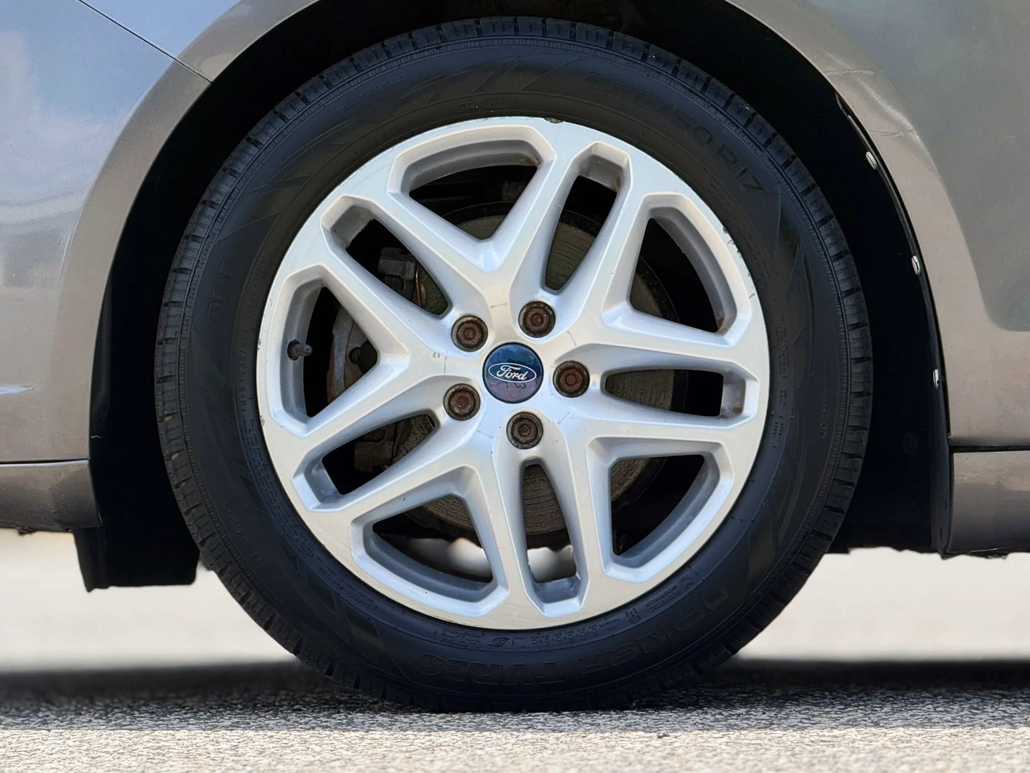 Used 2013 Ford Fusion SE FWD image 30