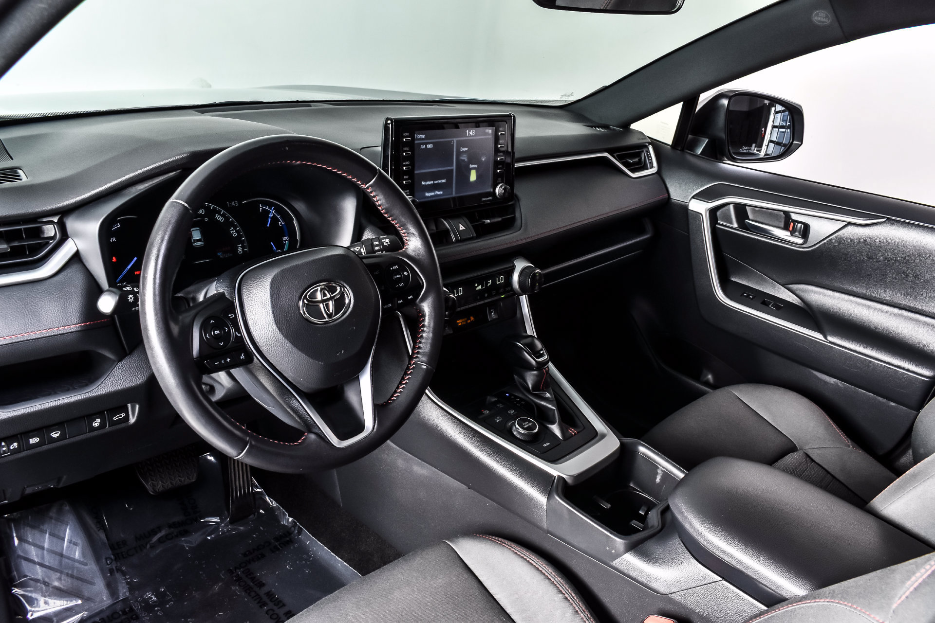 Used 2022 Toyota RAV4 SE w/ Weather & Moonroof Package AWD/4WD image 15