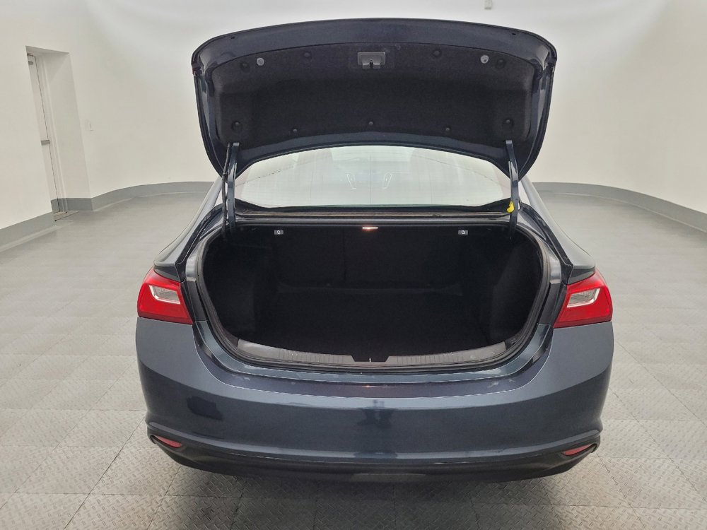Used 2020 Chevrolet Malibu LS image 29