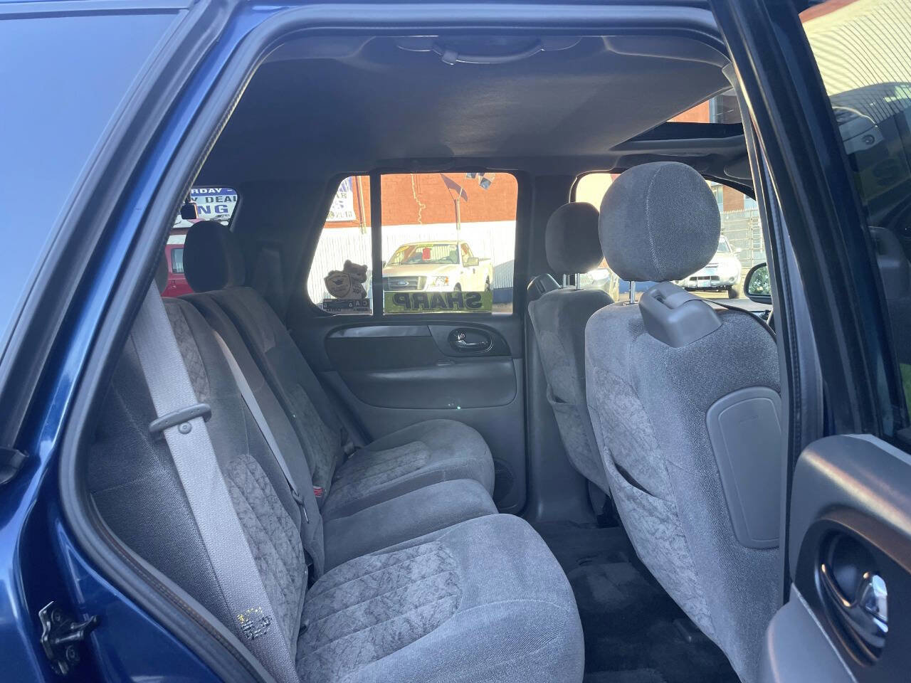 Used 2002 GMC Envoy SLE image 23