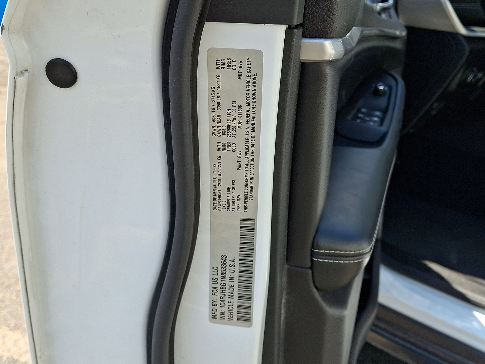 Used 2022 Jeep Grand Cherokee Limited AWD/4WD image 26