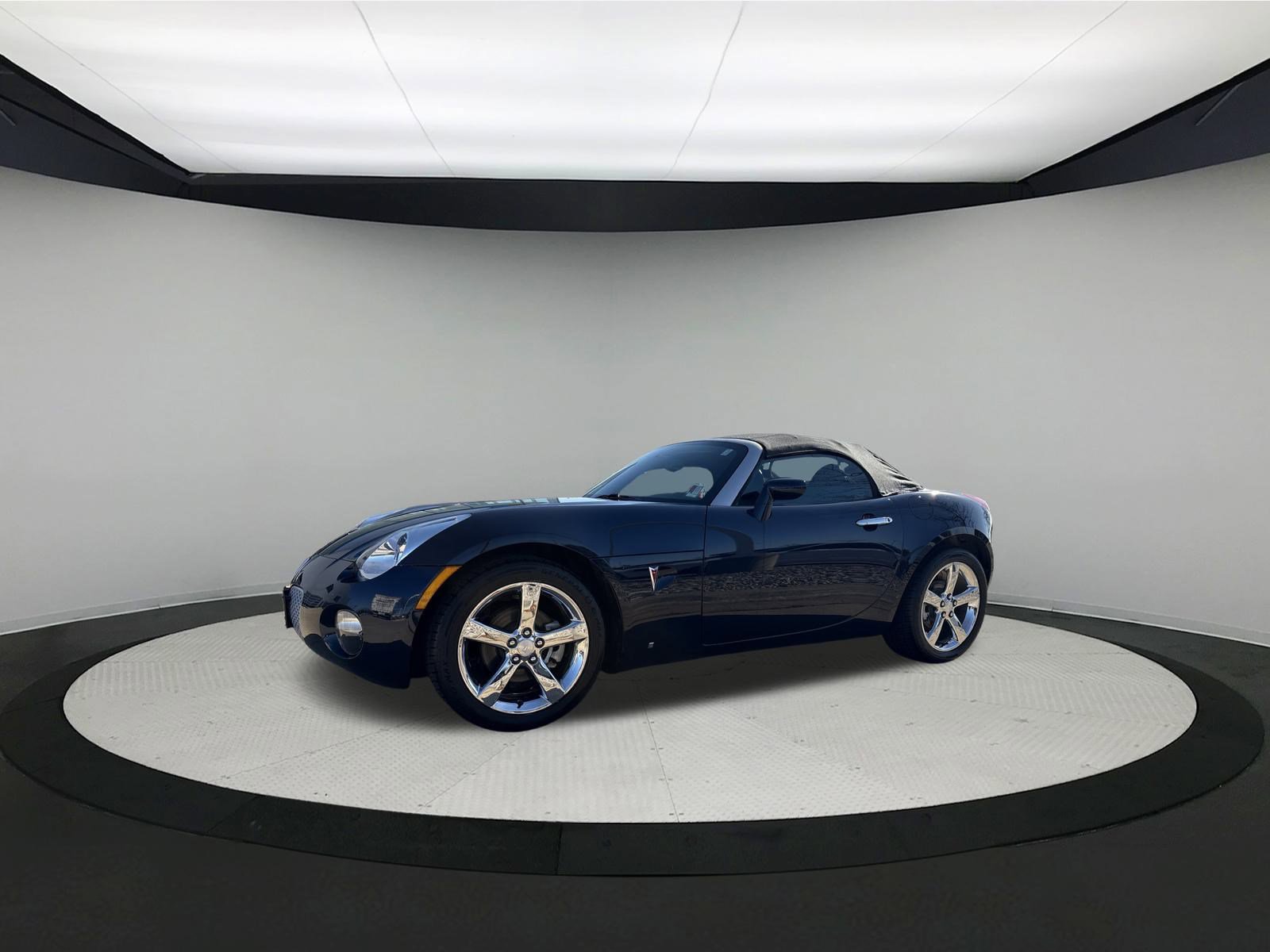 Used 2006 Pontiac Solstice Base w/ Premium Package image 3