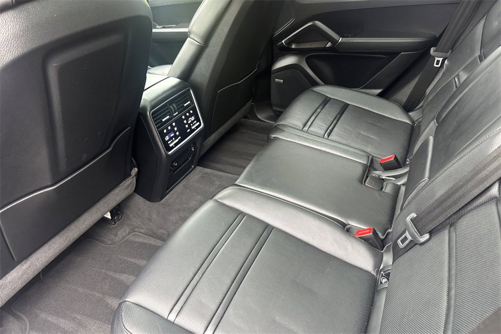 Used 2020 Porsche Cayenne S AWD/4WD image 13