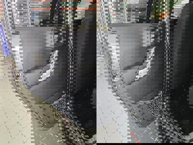 Used 2014 Jeep Wrangler Unlimited Sahara image 11